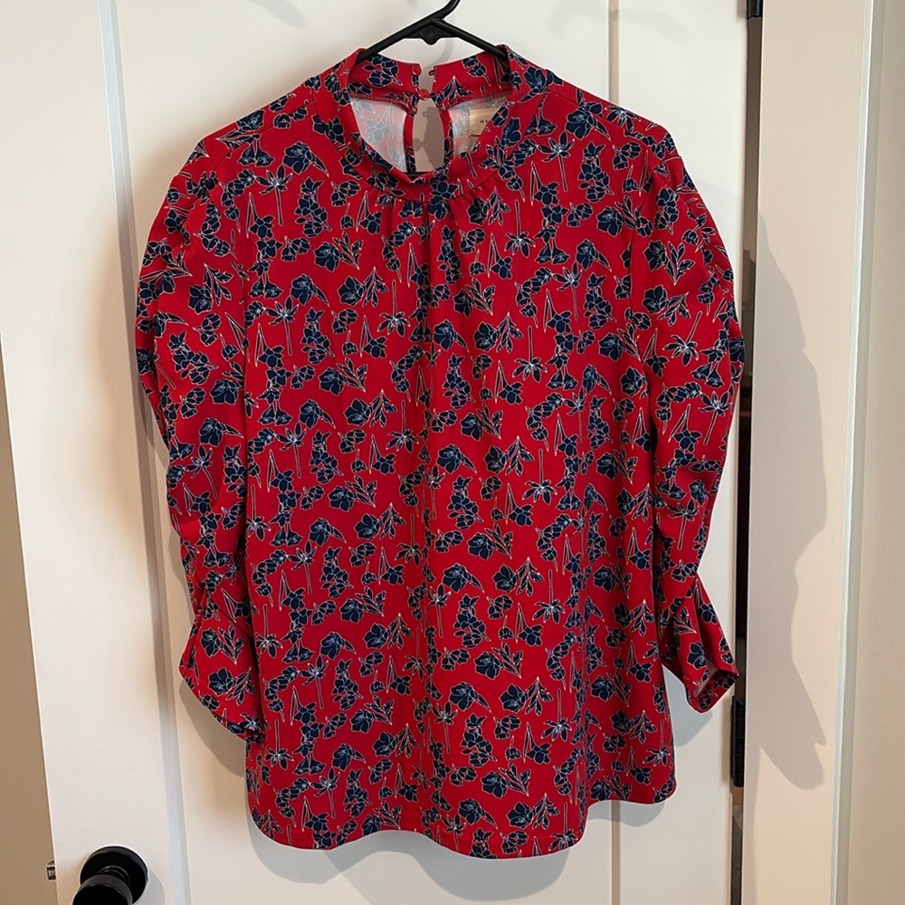 Worn once. Thick Blouse. Quarter sleeve